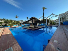 Luxury frontal al mar Benalbeach
